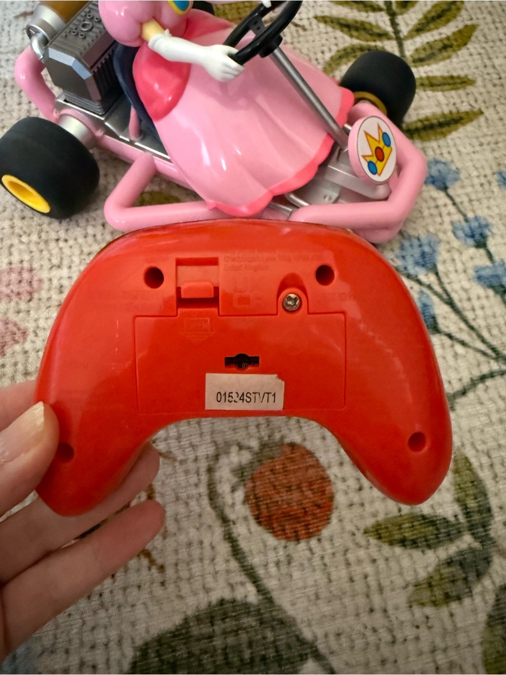 Princess Peach RC Toy Mario Kart - working great condition - Picture 6 of 7